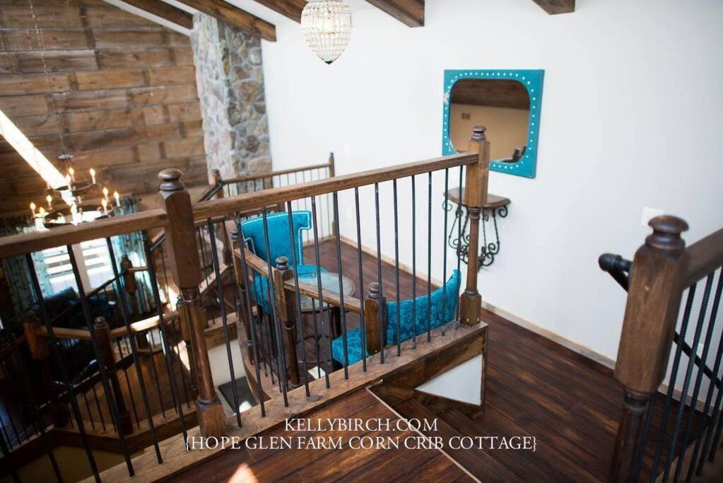 Corn Crib Cottage Barn And Villa At Hope Glen Farm Cottage Grove Exterior foto